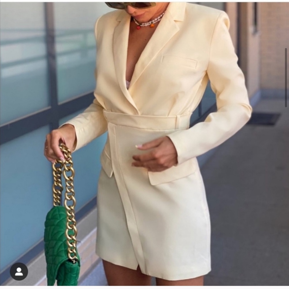 NWT ZARA Blazer Dress Light Yellow M Blogger’s Fav - Picture 1 of 13